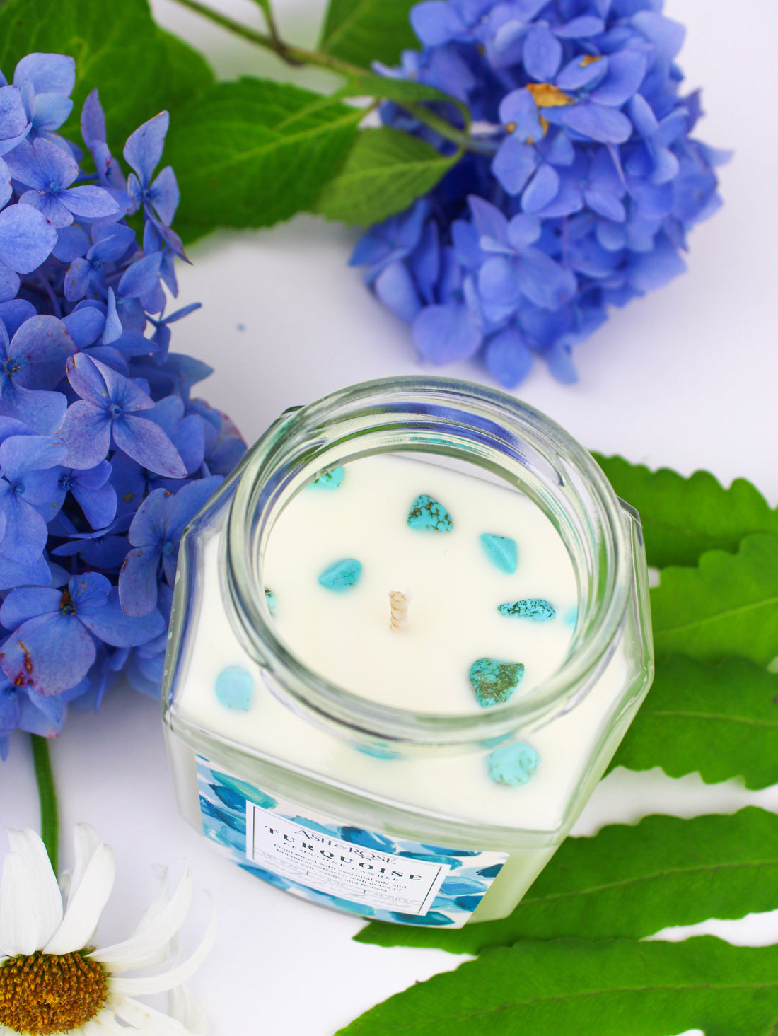 Floral breeze candle